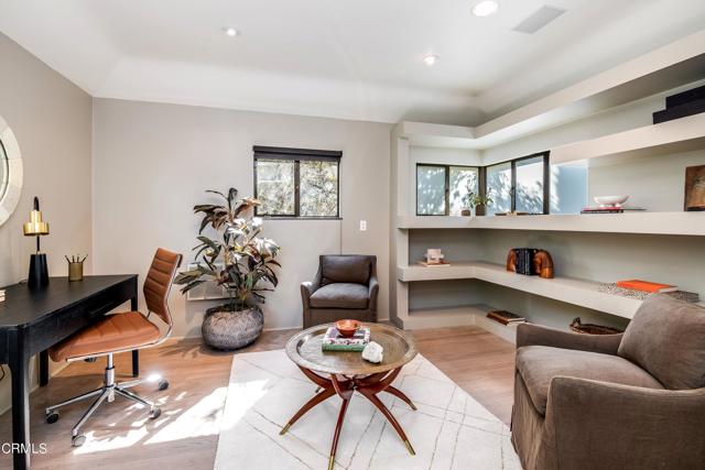 Detail Gallery Image 27 of 72 For 2082 Kenilworth Ave, Los Angeles,  CA 90039 - 4 Beds | 3/1 Baths