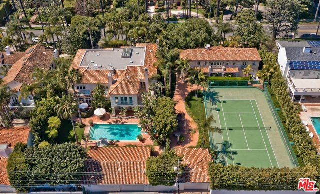 812 Bedford Drive, Beverly Hills, California 90210, 10 Bedrooms Bedrooms, ,11 BathroomsBathrooms,Single Family Residence,For Sale,Bedford,24381047