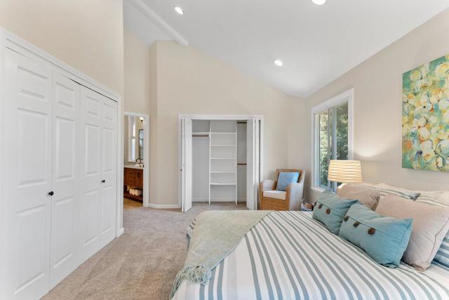 204 Oak Way, Santa Cruz CA: https://media.crmls.org/mediaz/eddc4ac7-1ec4-482d-9523-cb2f880bc76c.jpg
