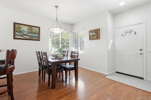 Detail Gallery Image 12 of 37 For 4002 Craven Rd #4,  Oceanside,  CA 92057 - 3 Beds | 2/1 Baths