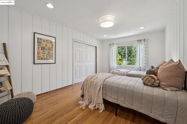 1044 Collier Dr, San Leandro CA: https://media.crmls.org/mediaz/eddecd2e-37dc-4fb6-9d93-8420b2cdfe57.jpg