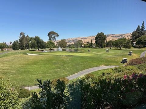 8377 Riesling Way, San Jose CA: https://media.crmls.org/mediaz/eddf8fb9-686d-40eb-b8cd-11dee0bcd051.jpg