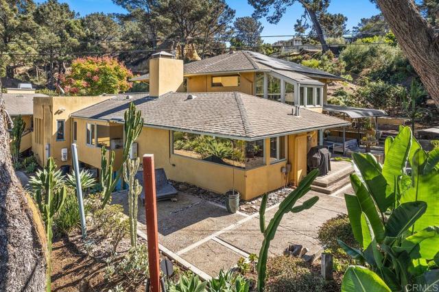 Image 4 of 57 For 1859 Zapo St