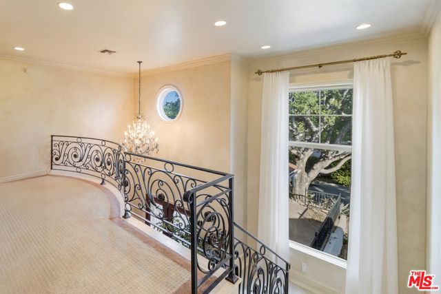 868 Braewood Court, South Pasadena CA: https://media.crmls.org/mediaz/ede03fdf-d1fb-4ce6-b8c8-f20136de81d7.jpg