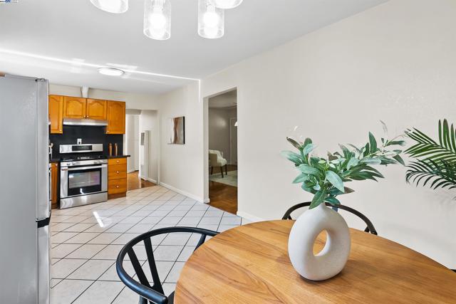 Image 5 of 27 For 24540 Margaret Dr