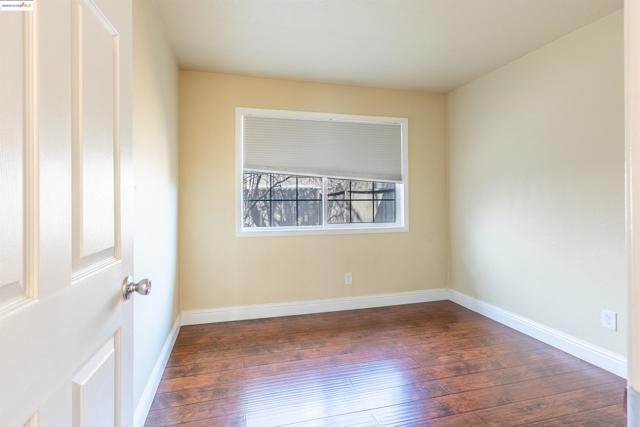 Image 4 of 36 For 1817 Jerron Pl