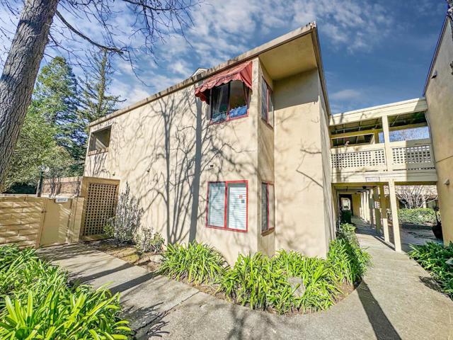 443 Alberto Way, Los Gatos CA: https://media.crmls.org/mediaz/ede10fc8-7e51-44ea-919e-a5e2c843de07.jpg