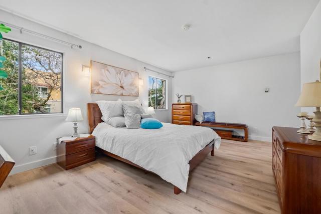 496 W Charleston Road, Palo Alto CA: https://media.crmls.org/mediaz/ede212e6-6cb4-4437-9521-08f68555ae8d.jpg