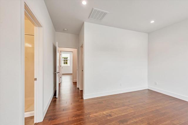 2110 Ivory Terrace, San Ramon CA: https://media.crmls.org/mediaz/ede298ca-1a8b-4410-89f1-790d72921df5.jpg