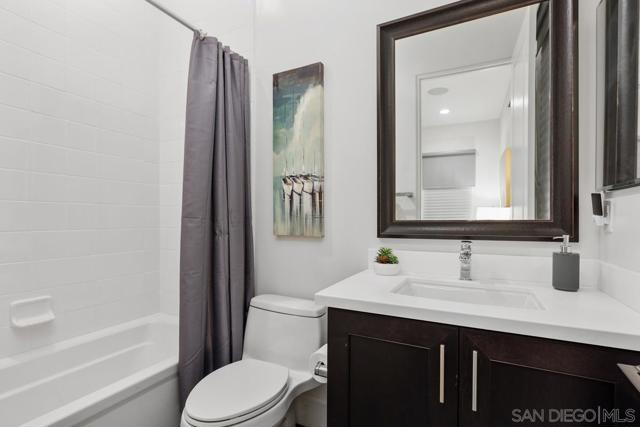Image 32 of 49 For 3881 Rancho Summit Dr