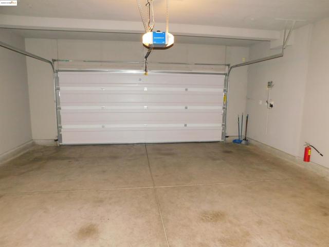 1090 Lavender St, Manteca CA: https://media.crmls.org/mediaz/ede3c9e3-fbfe-464e-9b44-4344803e6dfc.jpg