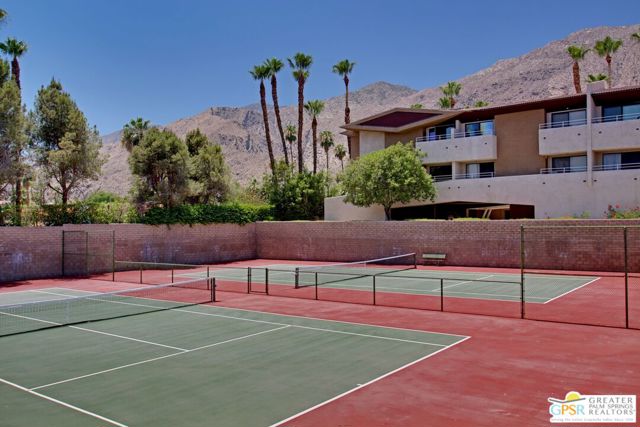 Image 18 of 25 For 467 Calle El Segundo  D24