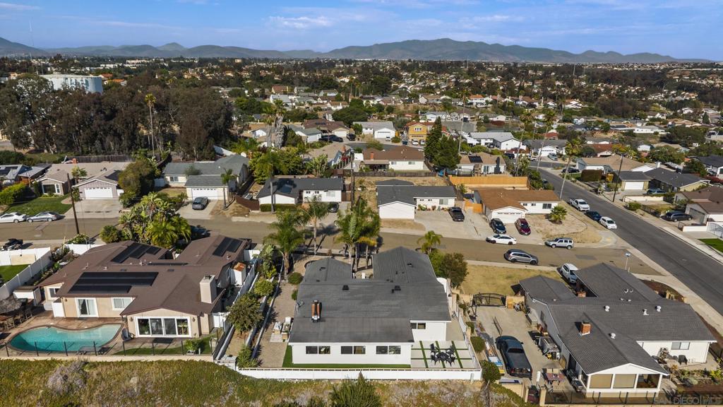 https://media.crmls.org/mediaz/ede4afc9-ccfb-4ddf-b417-1cb9a0878dad.jpg?preset=X-Large