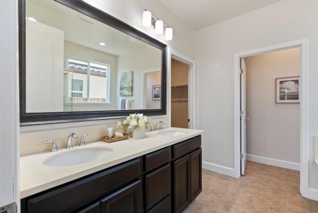 681 Segovia Drive, Hollister CA: https://media.crmls.org/mediaz/ede60d9d-f30b-445f-9381-7acf7f68c2cb.jpg