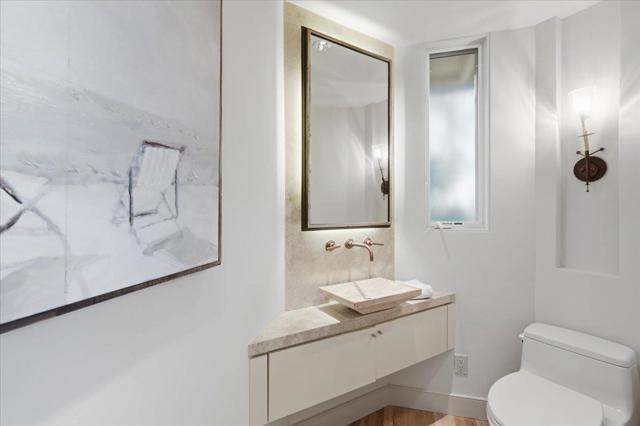 920 Oxford Drive, Los Altos CA: https://media.crmls.org/mediaz/ede6ada7-7342-4585-8b12-66ff776c8063.jpg