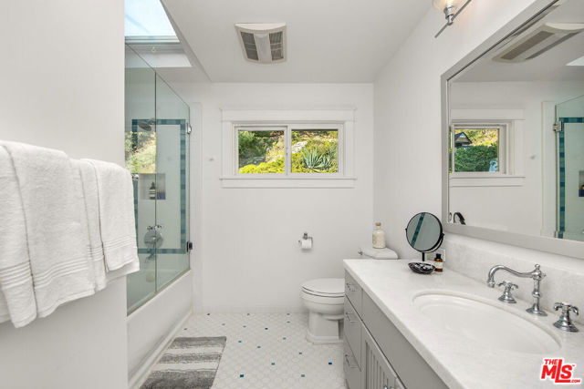 13481 Bayliss Road, Los Angeles CA: https://media.crmls.org/mediaz/ede766cc-8061-4d97-99f1-e96c6fd955ae.jpg