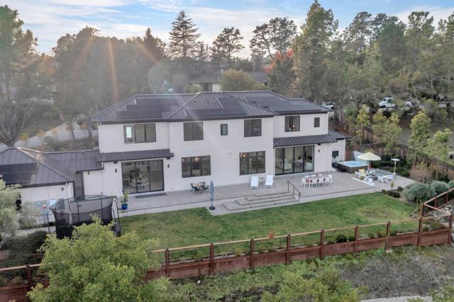 60 Glengarry Way, Hillsborough CA: https://media.crmls.org/mediaz/ede7851e-5d72-40c9-b600-6c52b755765e.jpg