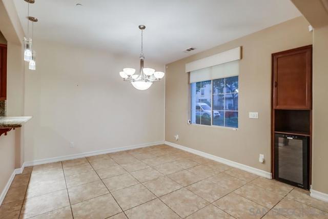1715 Rolling Water Dr, Chula Vista CA: https://media.crmls.org/mediaz/ede80643-d42c-46a3-a80f-4f173a91925a.jpg