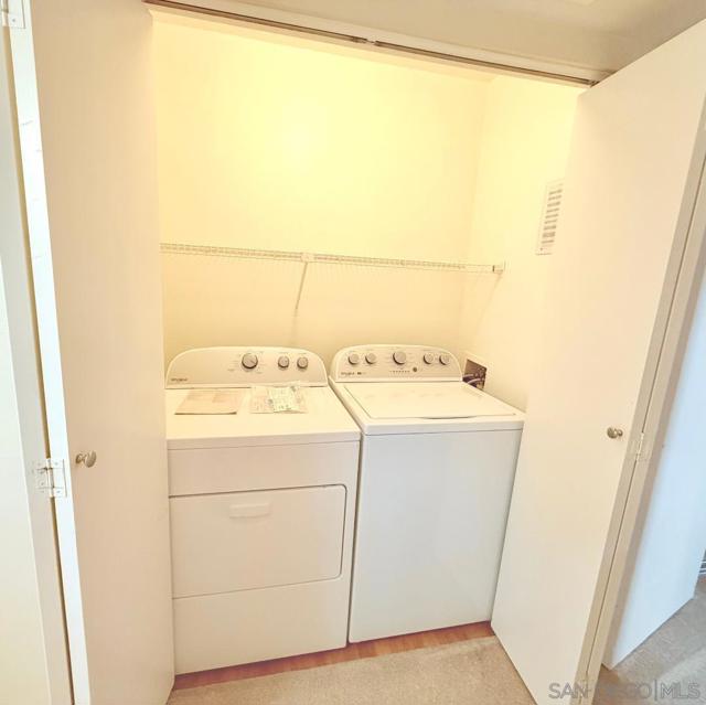 15040 Avenida Venusto, San Diego CA: https://media.crmls.org/mediaz/ede81d70-3de4-474c-b4d0-d4cbc572c6de.jpg