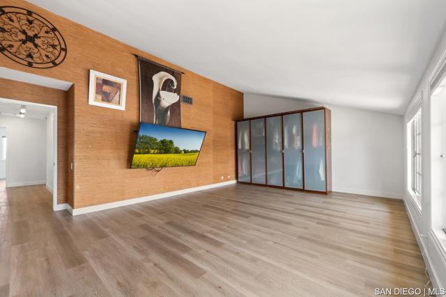 24231 Robledo, Mission Viejo CA: https://media.crmls.org/mediaz/ede90267-a546-4bcc-b315-4aeee90a12d1.jpg