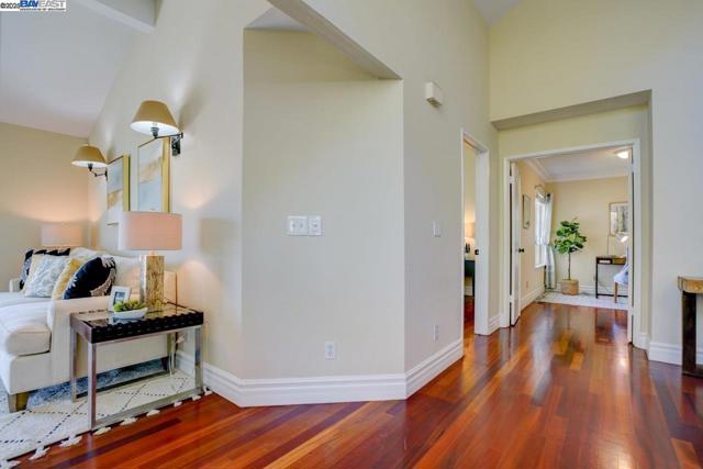1228 Copper Peak Ln, San Jose CA: https://media.crmls.org/mediaz/ede934bd-da4e-4acf-97ad-de78d6842c74.jpg