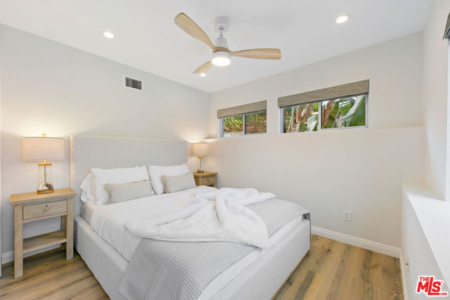 1876 Lookout Road, Malibu CA: https://media.crmls.org/mediaz/ede960d6-ddef-4d60-99eb-0dccdffc7d95.jpg