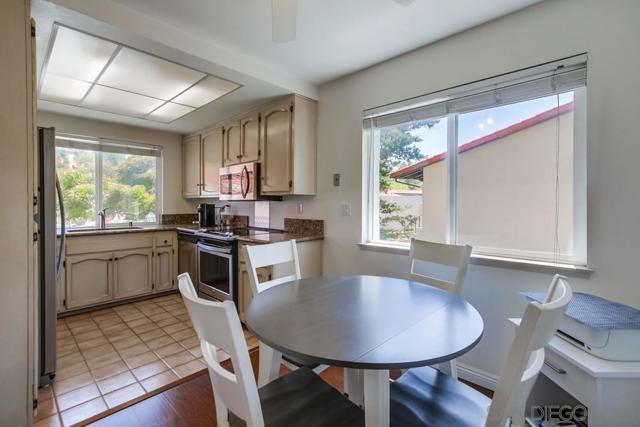 12006 Caminito Campana, San Diego CA: https://media.crmls.org/mediaz/ede983c3-8ce5-475c-ae0a-585c49db4810.jpg