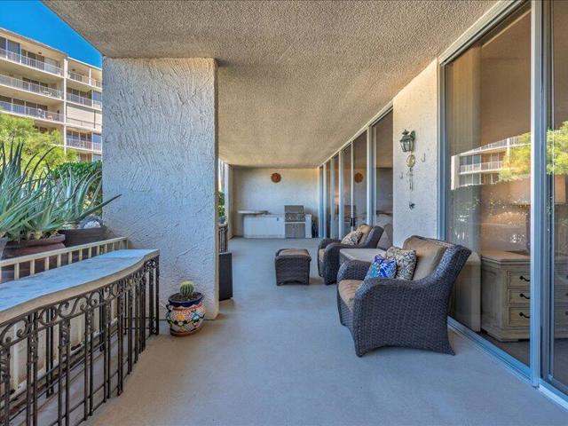 899 Island Drive, Rancho Mirage CA: https://media.crmls.org/mediaz/ede9d1f7-556d-49ca-a2d6-cb58ae213ad9.jpg