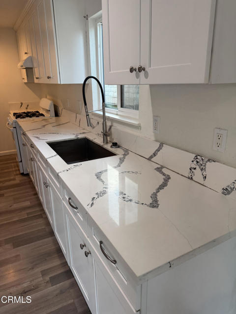 Detail Gallery Image 6 of 15 For 2100 Snow Ave, Oxnard,  CA 93036 - 4 Beds | 2 Baths