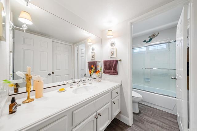 Detail Gallery Image 17 of 40 For 18383 Chetenham Ct, Rancho Bernardo (San Diego),  CA 92128 - 5 Beds | 3 Baths