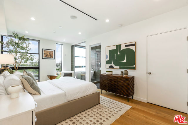 11337 Pearl Street, Los Angeles CA: https://media.crmls.org/mediaz/eded4c29-09d7-4459-9b3f-020ac052a4fb.jpg