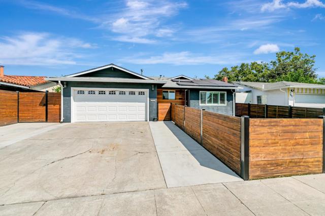 2489 Foxdale Drive, San Jose CA: https://media.crmls.org/mediaz/ededc52b-9b61-4b0d-be04-b67b5aace281.jpg