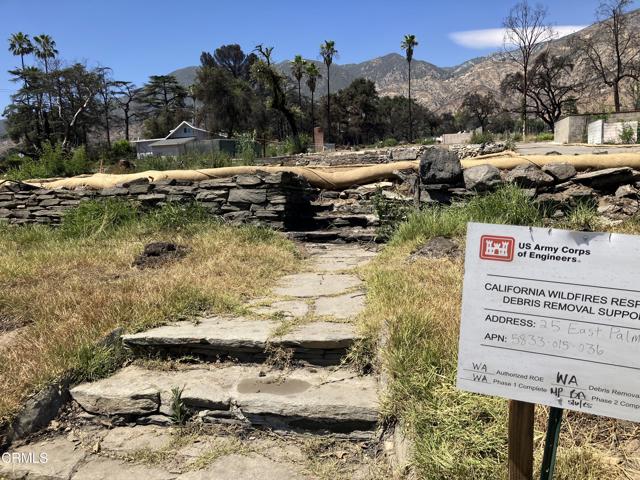 25 E Palm Street, Altadena CA: https://media.crmls.org/mediaz/edeea292-b86a-4948-bf4d-b76e4245a58f.jpg