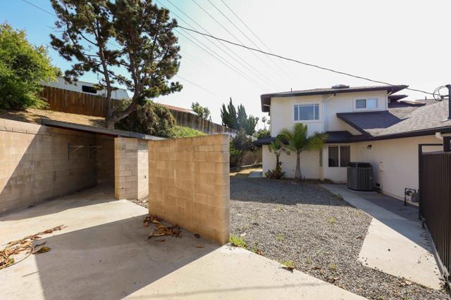 9977 Cristobal Dr, Spring Valley CA: https://media.crmls.org/mediaz/edeee46a-70ea-4746-9941-5bacb5acd9b1.jpg