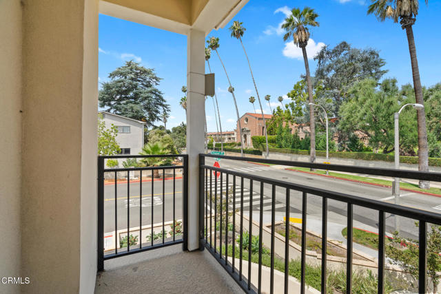 Detail Gallery Image 24 of 31 For 300 E Alhambra Rd a,  Alhambra,  CA 91801 - 2 Beds | 3 Baths