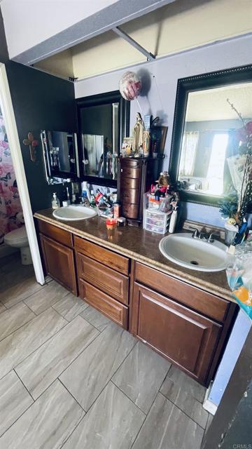 1636 Jonathon Street, Vista CA: https://media.crmls.org/mediaz/edef3d98-6098-48f3-ad30-bdbaa50408b7.jpg
