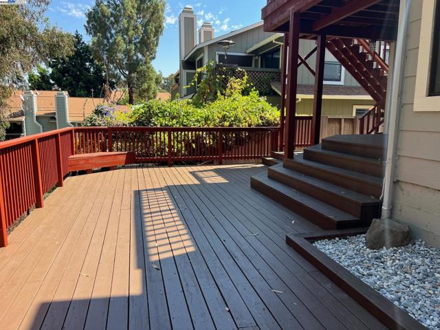 3242 Monika Ln, Hayward CA: https://media.crmls.org/mediaz/edef81c8-8694-4e90-b33e-f6351aa77940.jpg
