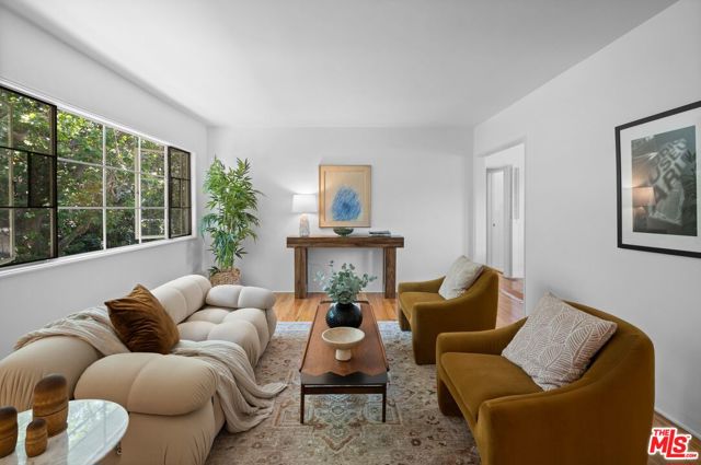 5443 1/2 Village, Los Angeles CA: https://media.crmls.org/mediaz/edef8ba3-77dc-4098-ad29-6cb9ba898dff.jpg