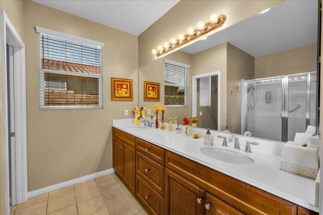 3854 Blue Sky Way, Palm Springs CA: https://media.crmls.org/mediaz/edf0e20e-e163-4e2b-b780-d85b4ee42dd9.jpg