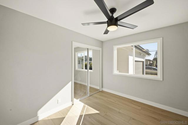 2990 Greyling Dr, San Diego CA: https://media.crmls.org/mediaz/edf192a0-8a5c-477a-966e-f06432a717fd.jpg