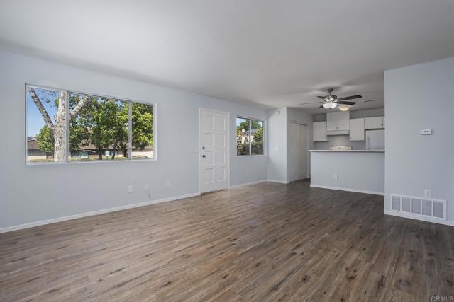 Detail Gallery Image 4 of 19 For 12167 Wintercrest Dr #1,  Lakeside,  CA 92040 - 2 Beds | 1 Baths