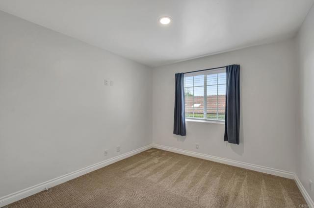 Detail Gallery Image 18 of 20 For 157 Belfast Gln, Escondido,  CA 92027 - 3 Beds | 2 Baths