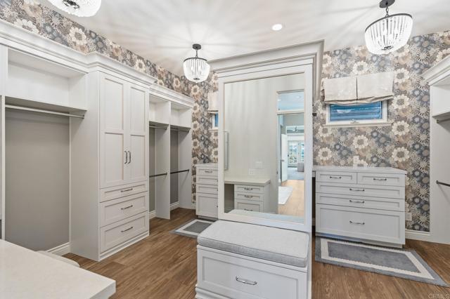 Detail Gallery Image 28 of 37 For 3368 Calle Margarita, Encinitas,  CA 92024 - 5 Beds | 6/1 Baths