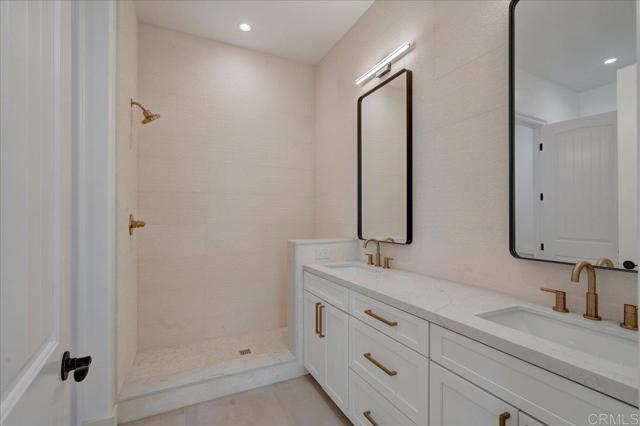 24321 Barona Mesa Road, Ramona CA: https://media.crmls.org/mediaz/edf3de5a-238c-45d5-ba2f-78c811e1ae31.jpg