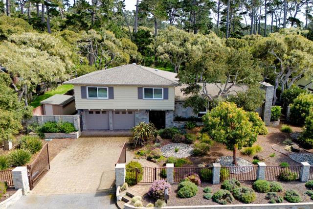 3125 Bird Rock Road, Pebble Beach CA: https://media.crmls.org/mediaz/edf3ff5d-28f5-4e47-a013-18a3513227cb.jpg