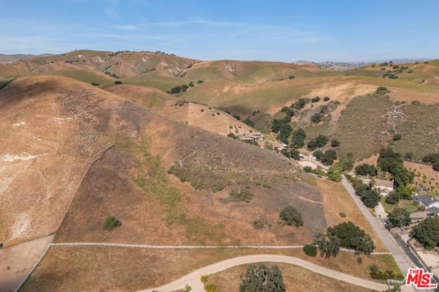 0 E Blythedale Road, Agoura Hills CA: https://media.crmls.org/mediaz/edf40f8a-54e1-4067-ad32-ee552e02e4c7.jpg