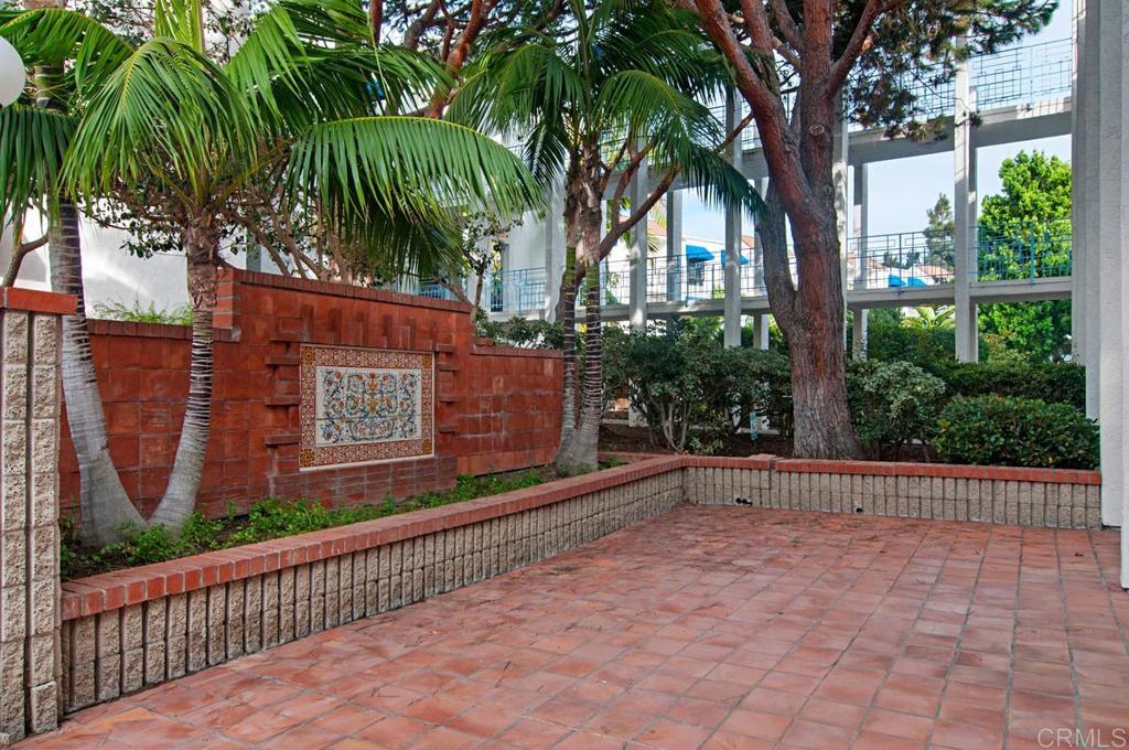 8328 Regents Road - photo 13