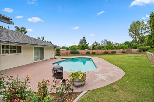 5101 Club Terrace Drive, Yorba Linda CA: https://media.crmls.org/mediaz/edf5ac8b-2b8e-4f6c-80bf-c44b8b29272d.jpg