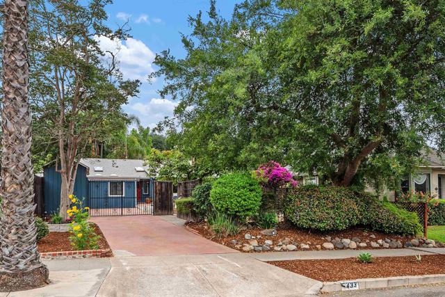 433 E 6Th Ave, Escondido CA: https://media.crmls.org/mediaz/edf78153-4740-4c74-9e97-ea588dd77024.jpg