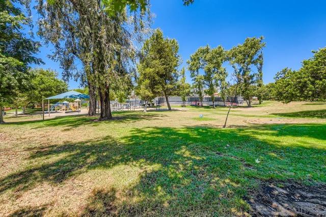 5150 Abuela Dr, San Diego CA: https://media.crmls.org/mediaz/edf7af4f-9d57-46bd-a780-cc5f062f14c6.jpg